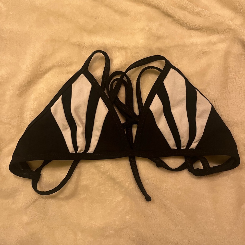 Jolyn Bikini Top